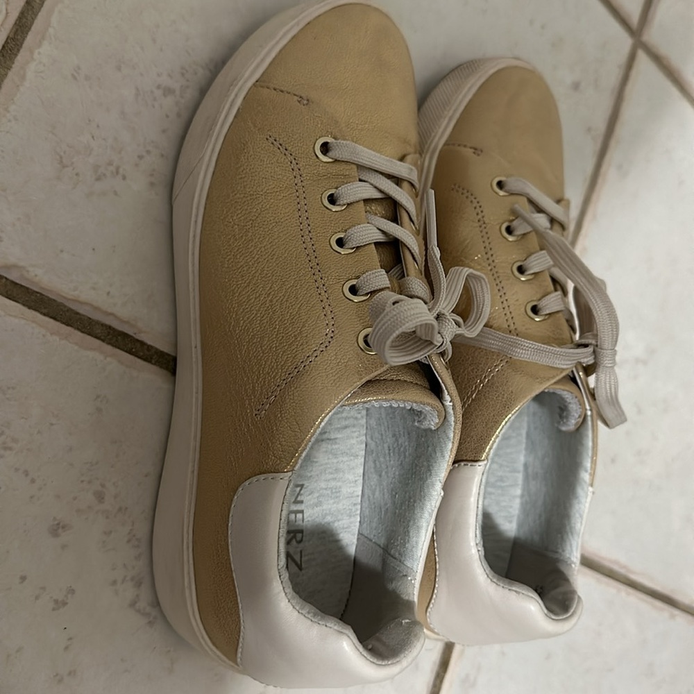 Naturalizer Gold Sneakers - Picture 5 of 5